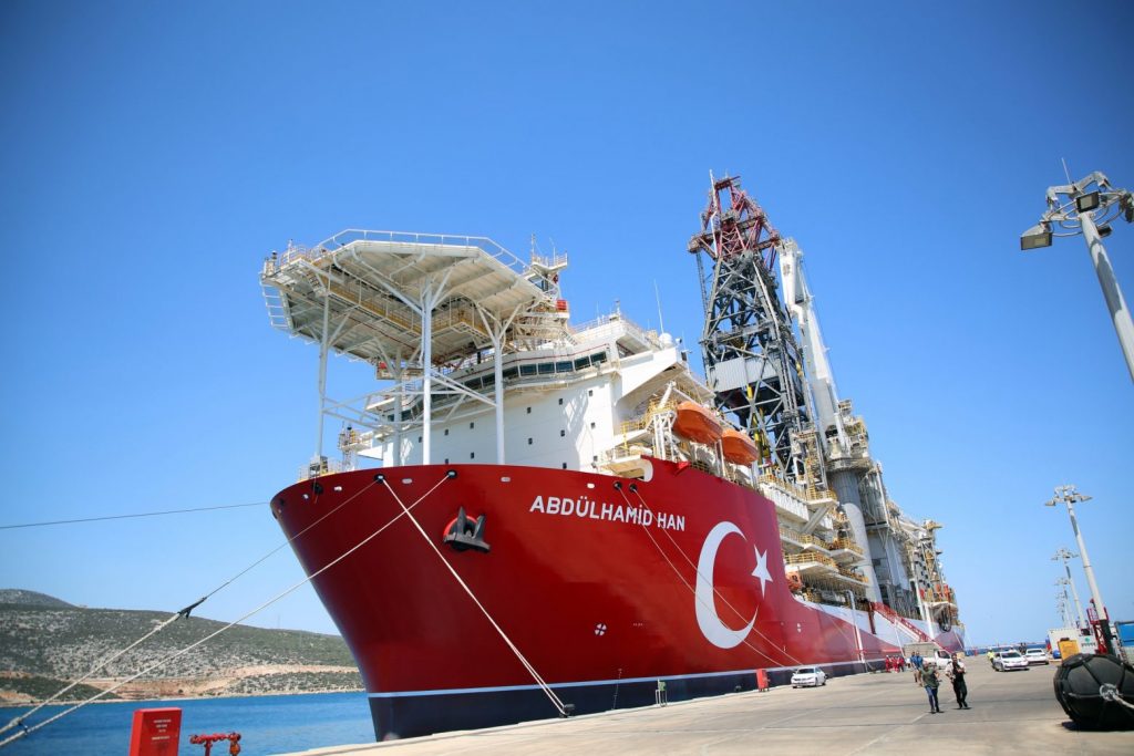Το τουρκικό γεωτρύπανο ετοιμάζεται για έρευνες - Ελλάδα και Κύπρος χτίζουν διπλωματικό τείχος
