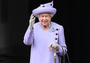 Βασίλισσα Ελισάβετ: Το απίθανο σχόλιο τραγουδίστριας για τον θάνατό της, που θα συζητηθεί