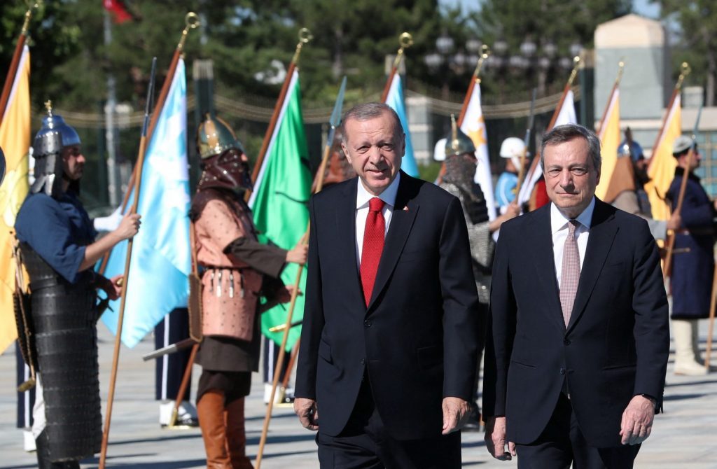 Εκλογές στην Ιταλία: Η αλλαγή κυβέρνησης και ο Ερντογάν