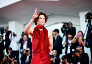 Ο Timothée Chalamet κατακεραυνώνει την αρνητικότητα των σόσιαλ μίντια: «Είναι δύσκολο να είσαι ζωντανός σήμερα»