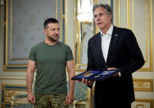 Μπλίνκεν: Δεύτερη επίσκεψη στην Ουκρανία – Υποσχέθηκε άλλα δύο δισεκατομμύρια δολάρια για βοήθεια