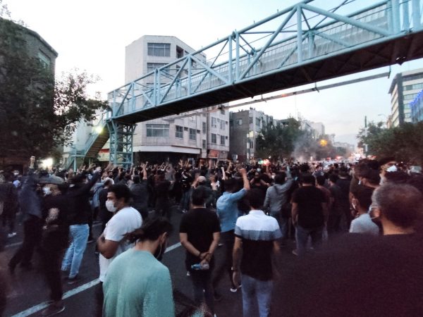 Ιραν: Τους έντεκα έφτασαν οι νεκροί από την έναρξη των διαδηλώσεων μετά τον θάνατο της Μαχσά Αμινί