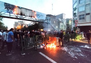 Ιράν: Τι σηματοδοτούν οι κινητοποιήσεις – Η γενικότερη δυσαρέσκεια των Ιρανών