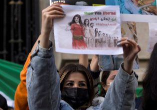 Ιράν: Συνεχίζονται οι οργισμένες διαδηλώσεις, πάνω από 50 οι νεκροί – Συγκέντρωση συμπαράστασης σήμερα στο Σύνταγμα