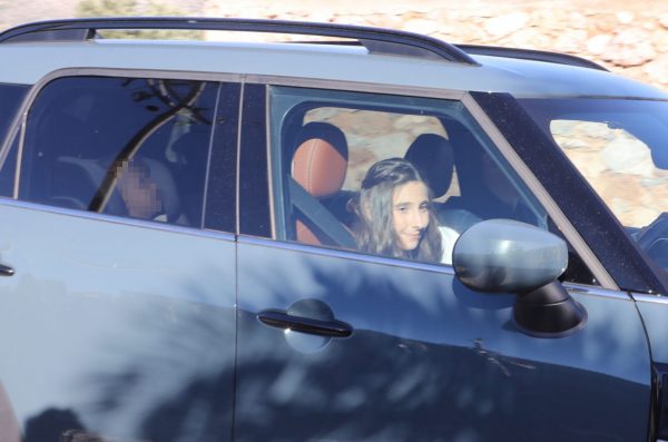 Παντρεύεται αυτήν την ώρα πασίγνωστο ζευγάρι ηθοποιών – Οι πρώτες φωτογραφίες