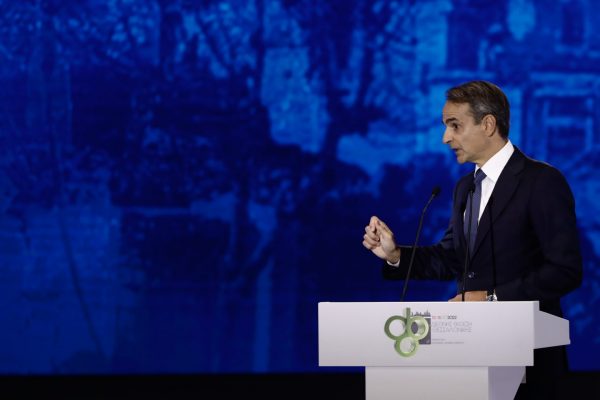 Η «τερατογένεση», ο «κυβερνήτης» και οι «μονομαχίες»