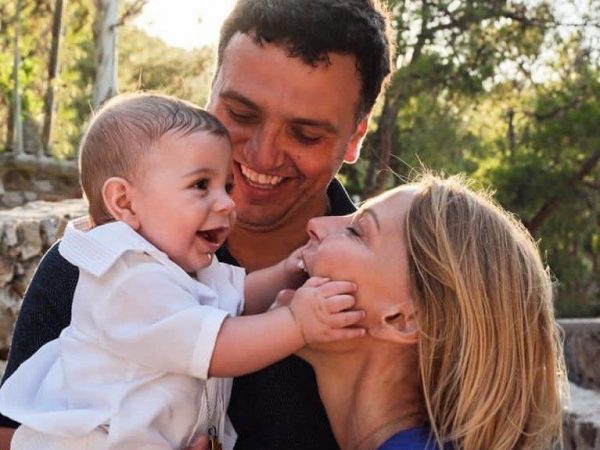 Βασίλης Κικίλιας: Πώς ευχήθηκε στην αγαπημένη του Τζένη για τη γιορτή της