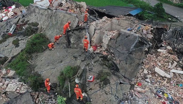 Κίνα: Τουλάχιστον επτά νεκροί από σεισμό 6,8 βαθμών Ρίχτερ