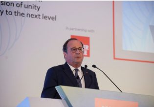 Φρανσουά Ολάντ: «Αν ο Πούτιν καταλάβει ουκρανικά εδάφη, ίσως η Τουρκία θελήσει να κάνει το ίδιο»