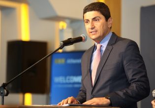 Αυγενάκης: «Η διοίκηση της ΕΠΟ είναι ασυνεπής απέναντι σε FIFA, UEFA και εμάς»