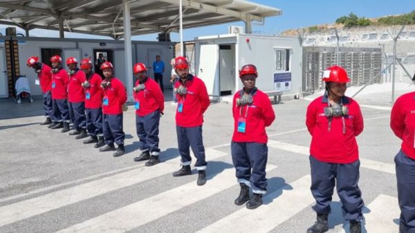 Σάμος: Πρόσφυγες εκπαιδεύτηκαν για αντιμετώπιση σεισμών και πυρκαγιών – Δείτε φωτογραφίες