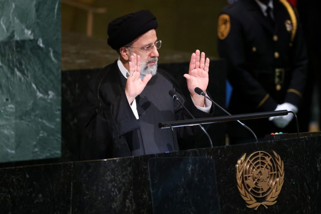 ΟΗΕ: Ο πρόεδρος του Ιράν αμφισβητεί την αξία μιας πυρηνικής συμφωνίας - Υπόσχεται έρευνα για τον θάνατο της Αμινί