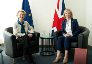 Νέα Υόρκη: Φον Ντερ Λάιεν και Λιζ Τρας καταδίκασαν τις ενέργειες της Ρωσίας στην Ουκρανία