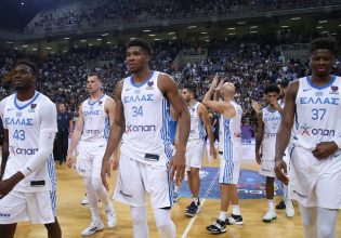 Όπως λέγαμε με τον Γκάλη, τον Γιαννάκη, τον Φασούλα να λέμε με τον Γιάννη, τον «Παπ», τον Σλούκα και τα άλλα παιδιά…