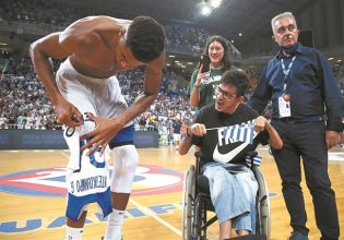 «Στηρίζομαι πολύ στον Γιάννη»: Ο Μάριος Ψαραδέλλης μιλά και συγκλονίζει