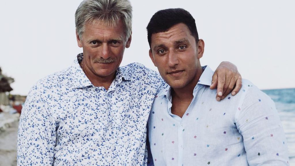 Ρωσία: Θύμα φάρσας ο γιος του Πεσκόφ: Του ζήτησαν να παρουσιαστεί στο στρατολογικό γραφείο και αρνήθηκε