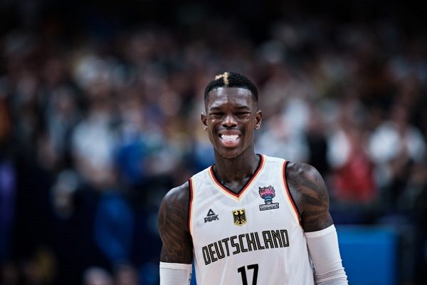 Απάντησε στους Έλληνες φιλάθλους ο Σρέντερ: «Μη μου λέτε πώς θα αντιδρώ όταν βρίζουν την οικογένειά μου»