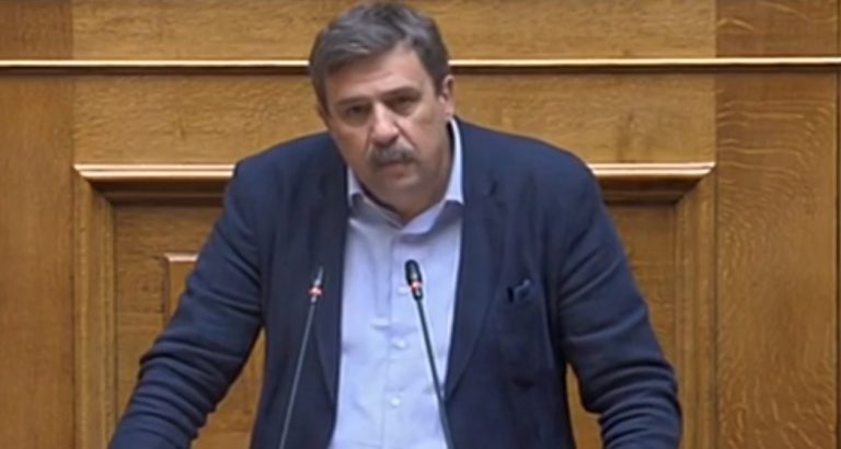 Ανδρέας Ξανθός: «Είχαμε την πιο αδιαφανή, αυταρχική, ιδεοληπτική και καταστροφική διαχείριση της πανδημίας στην Ευρώπη»