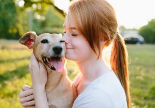 Σκύλοι: Κλαίνε από χαρά όταν βλέπουν τα αφεντικά τους – Τι δείχνει νέα έρευνα