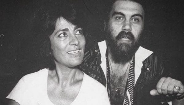 Το τραγούδι «προσομοίωση συνουσίας» της Ειρήνης Παπά και του Βαγγέλη Παπαθανασίου