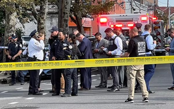 Νέα Υόρκη: Μαχαίρωσε μέχρι θανάτου ηρωίδα των Δίδυμων Πύργων, την ώρα που έσωζε συγγενή του