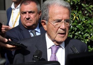 Ιταλία: «Αν κερδίσουν η Μελόνι και οι σύμμαχοί της φοβάμαι ότι, ως χώρα, μπορεί να απομονωθούμε», λέει ο Πρόντι