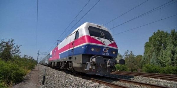 Hellenic Train: Στάσεις εργασίας αύριο Τρίτη στον σιδηρόδρομο – Αναμένεται απόφαση του δικαστηρίου