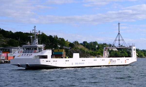 Ηλεκτροκίνηση: Έδεσαν στη Νορβηγία τα πρώτα αυτόνομα οχηματαγωγά πλοία