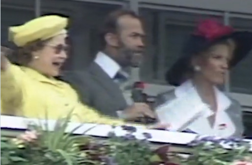 Βασίλισσα Ελισάβετ: Όταν θύμιζε… τζογαδόρο – Αγωνία και χοροπηδητά στις εξέδρες [βίντεο]