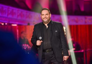 Στέλιος Διονυσίου: Τι αποκαλύπτει για τον ηθοποιό που θα υποδυθεί τον Στράτο στην τηλεοπτική σειρά