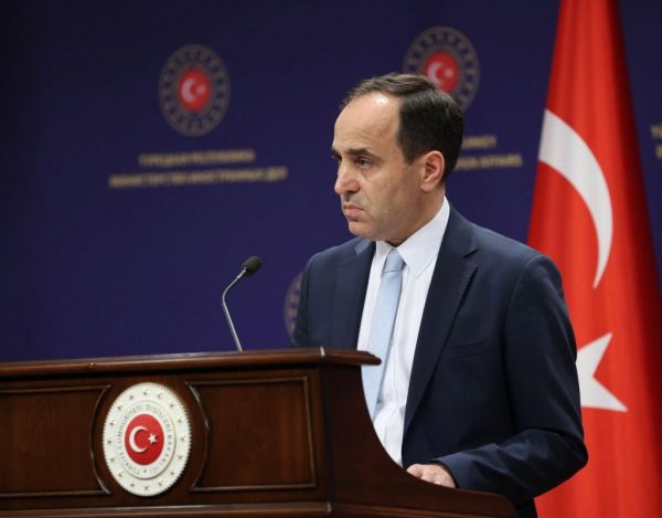 Τουρκικό ΥΠΕΞ εναντίον Γερμανίας: Αντιπρόεδρος της γερμανικής Βουλής είπε «αρουραίο» των Ερντογάν