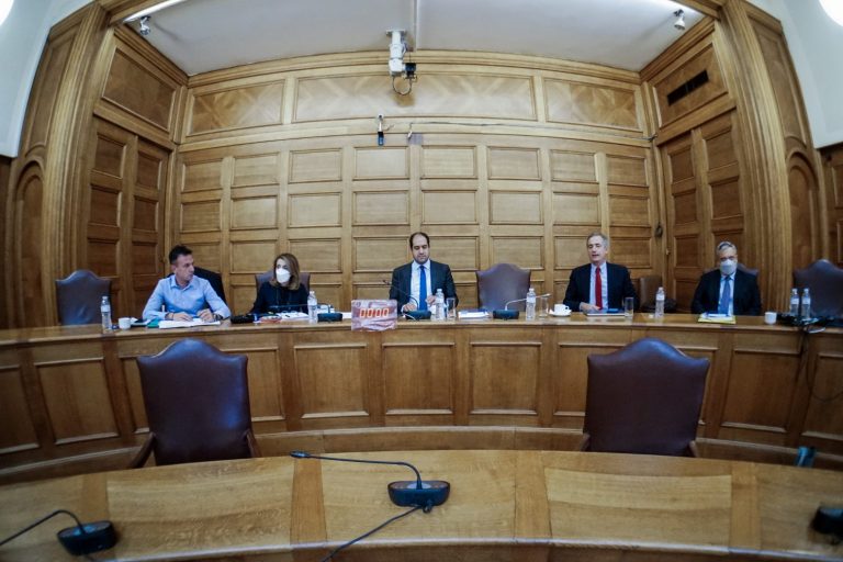 Υποκλοπές: Καμία επισύνδεση πολιτικού δεν είναι νόμιμη – Δεν καταστρέφεται φάκελος χωρίς εντολή – Τι είπε ο Ρουμπάτης