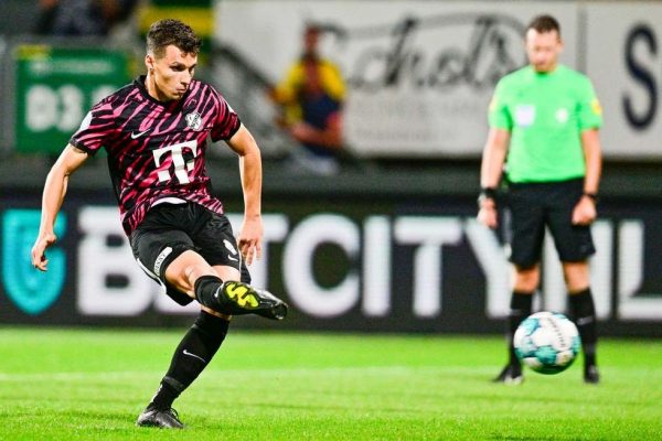 Μυθικός Δουβίκας: Μπήκε στο 63′ κι έκανε χατ-τρικ σε 16 λεπτά!