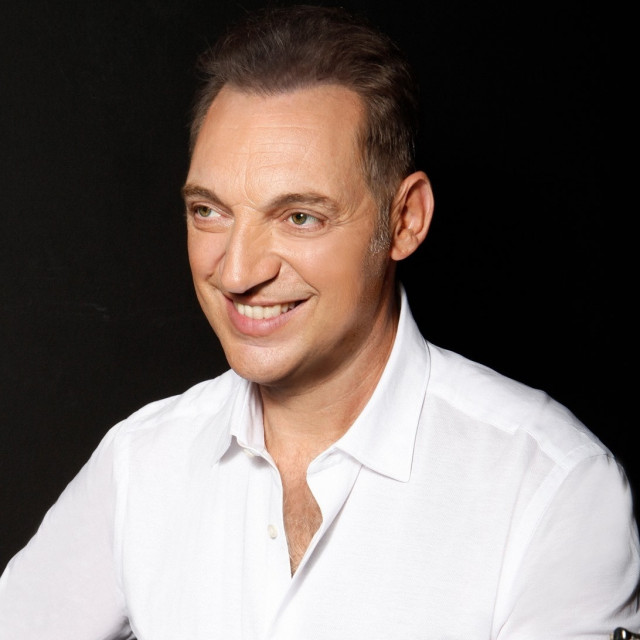 «Για όλα εκείνα τζιέρι μου θε να σου τραγουδήσω», συναυλία στο Θέατρο Βράχων