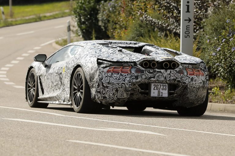 Ο διάδοχος της Lamborghini Aventador σε πρώτο πλάνο