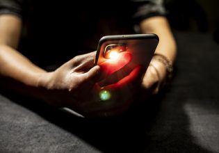 Κοροναϊός: Η κάμερα του κινητού αρκεί για την μέτρηση του οξυγόνου στο αίμα