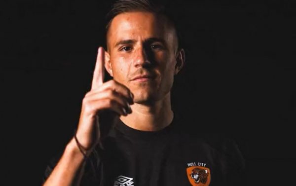 Και επίσημα στη Χαλ του Ατζούν ο Πέλκας