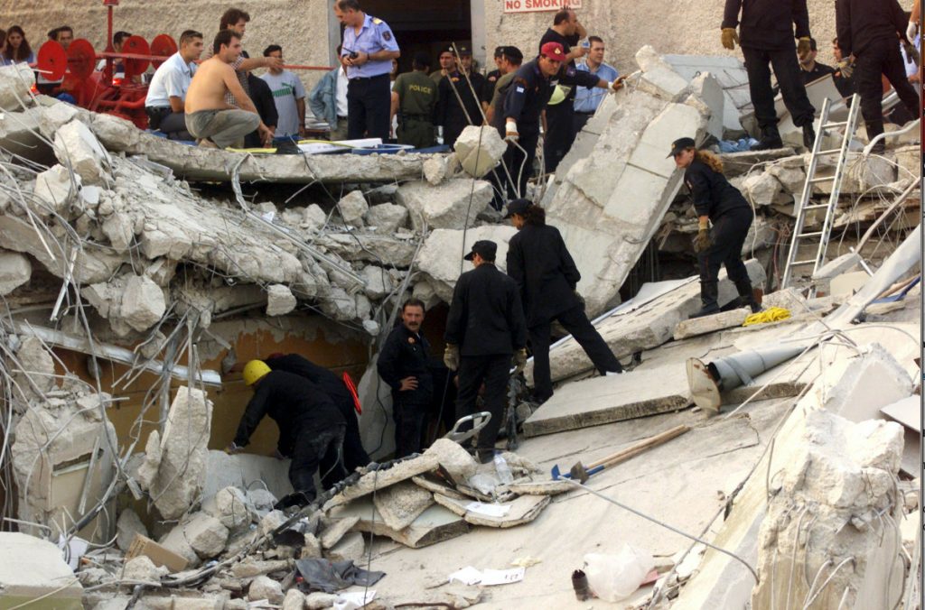 7 Σεπτεμβρίου 1999 – Ο φονικός σεισμός της Αθήνας και όσα ακολούθησαν τις επόμενες κρίσιμες ώρες