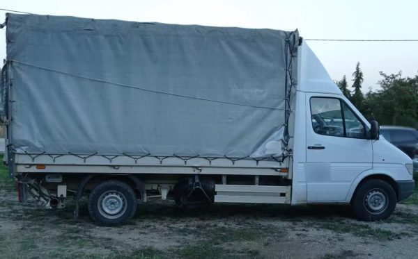 Διακίνηση μεταναστών: Εικόνες από την επιχείρηση σε Καβάλα και Έβρο