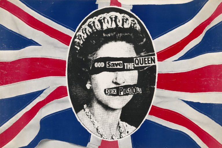 «God Save the Queen»: Το απαγορευμένο τραγούδι των Sex Pistols που σκανδάλισε το βρετανικό κατεστημένο