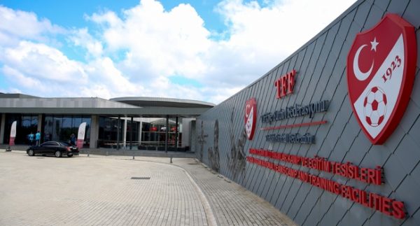 Πυροβολισμοί στα γραφεία της τουρκικής ποδοσφαιρικής ομοσπονδίας