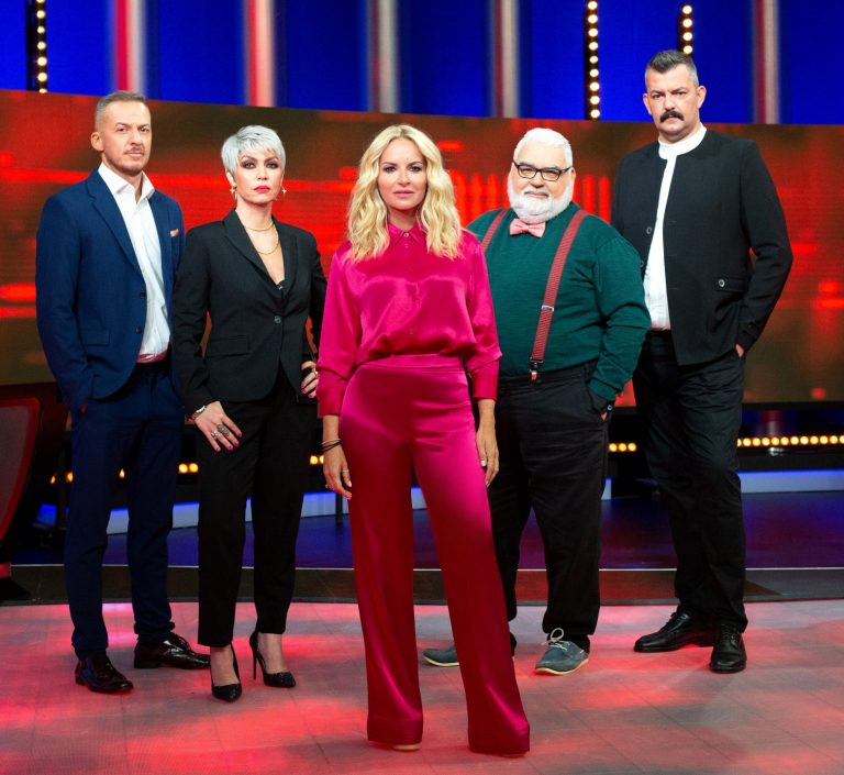 «The Chase»: Η Μαρία Μπεκατώρου μας περιμένει στη δυναμική πρεμιέρα σήμερα στις 18.30 στο Mega