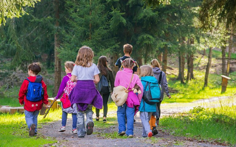 Απίστευτη ιστορία: Η Εφορία χρέωσε οφειλές άνω των 10.000 ευρώ σε… αγέννητο παιδί