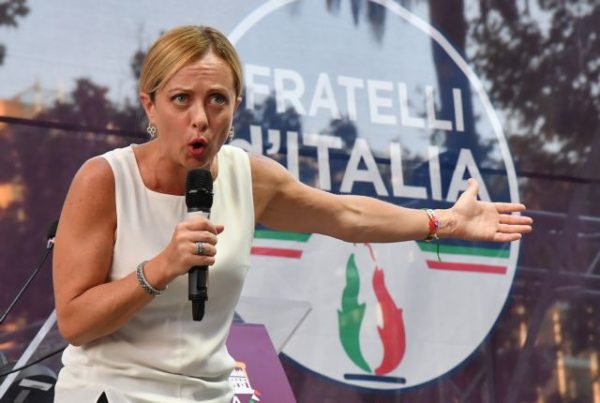 Ιταλία: Πανηγυρίζουν οι ακροδεξιοί στην Ευρώπη τη νίκη Μελόνι – Τι αναφέρει ο διεθνής Τύπος για τις εκλογές