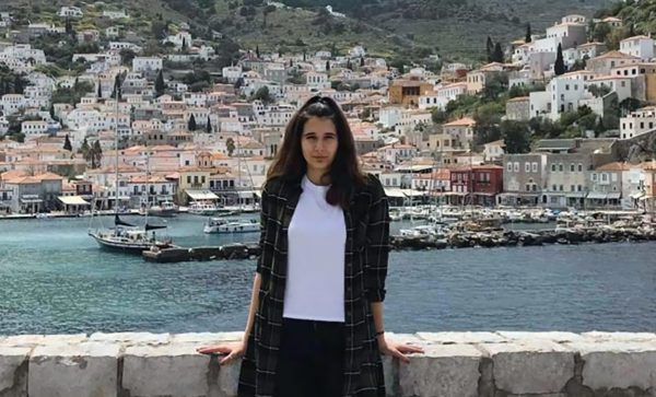 Ναυτικό: Βυθισμένη στο πένθος η Λάρισα - Η τελευταία πράξη του δράματος για τη 19χρονη Θάλεια