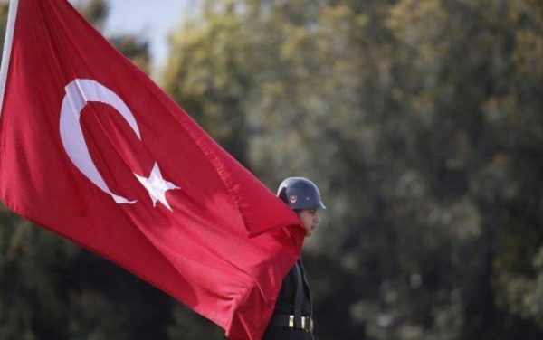 Τουρκία: Θα μπορούσε ο Ερντογάν να επιτεθεί στην Ελλάδα; – Οι τέσσερις καθοριστικοί παράγοντες