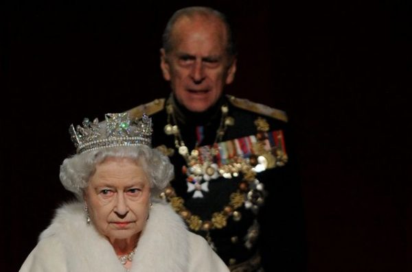 Βασίλισσα Ελισάβετ: Γιατί o πρίγκιπας Φίλιππος παραμένει άταφος