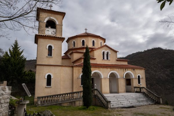Γαλλία: Καταγγελίες παιδεραστίας στο ελληνορθόδοξο μοναστήρι Saint-Nicolas de la Dalmerie