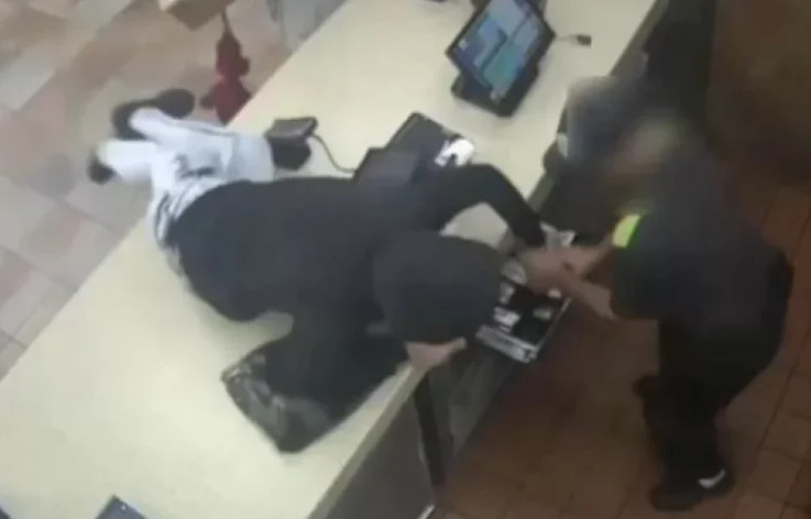 Βόλος: Η πιο αποτυχημένη απόπειρα ληστείας – Ζήτησε… συγγνώμη για την ενόχληση