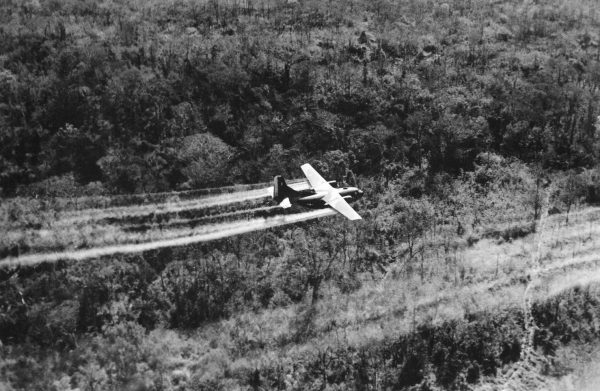 «Πορτοκαλί παράγοντας»: Το τελευταίο κεφάλαιο του πολέμου του Βιετνάμ στο «Stranger Things»